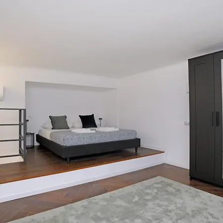 Giovio Loft Apartment Milan